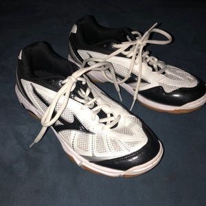 Volley ball shoes
